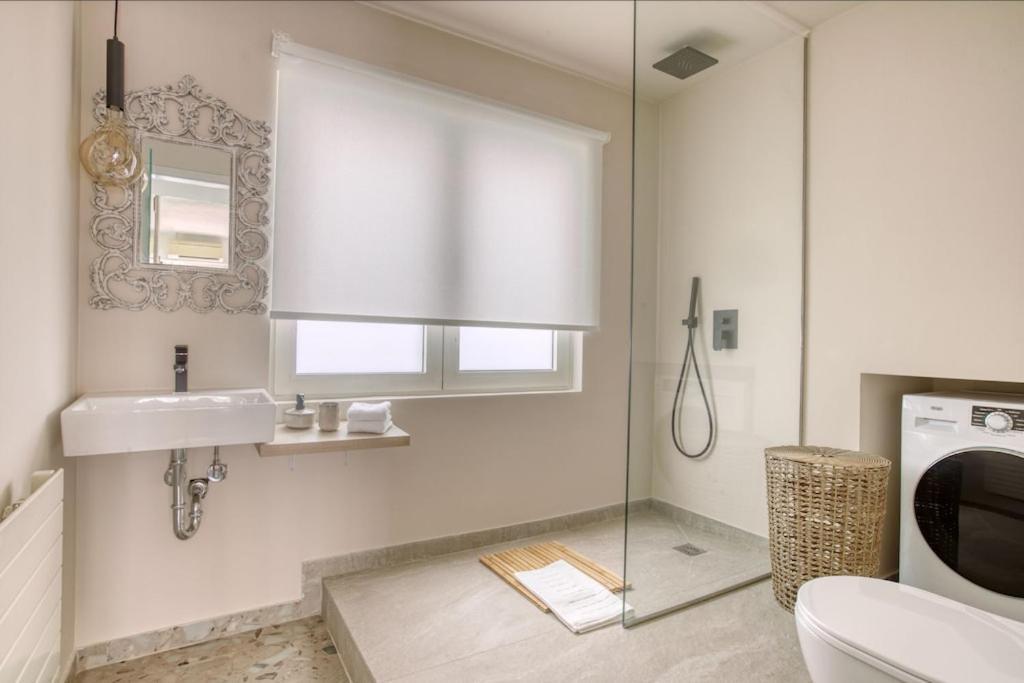 Sunny Luxury Loft,Stunning Acropolis View, Jacuzzi Apartman Athén Kültér fotó