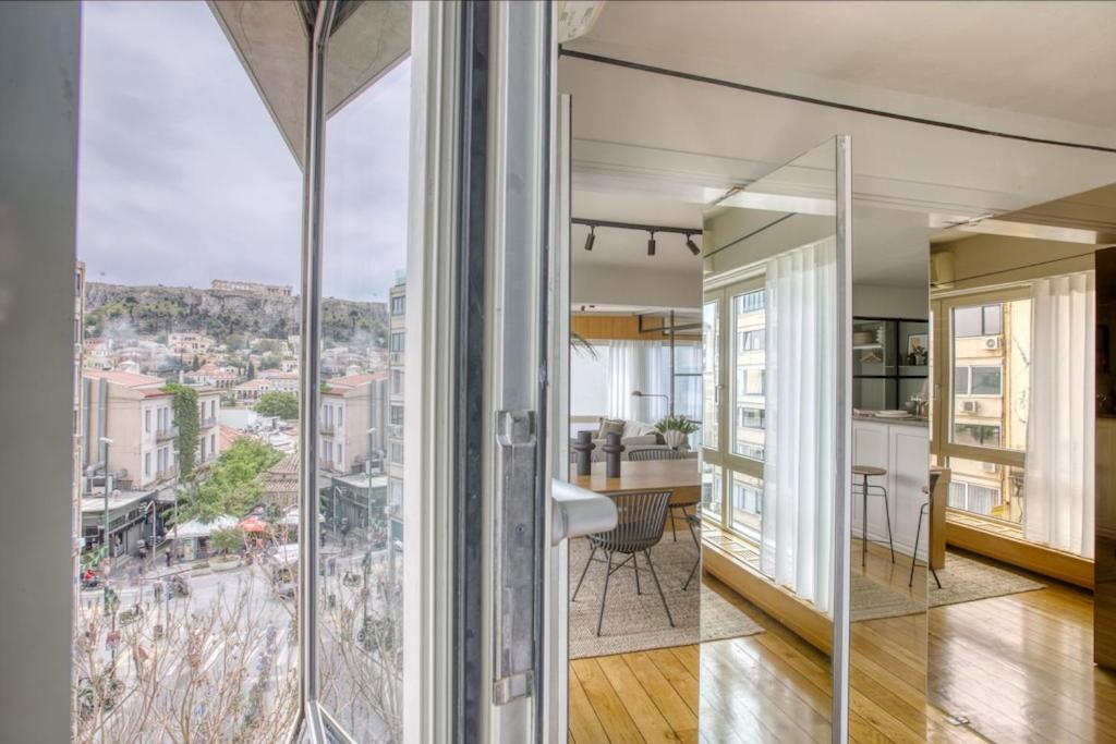Sunny Luxury Loft,Stunning Acropolis View, Jacuzzi Apartman Athén Kültér fotó